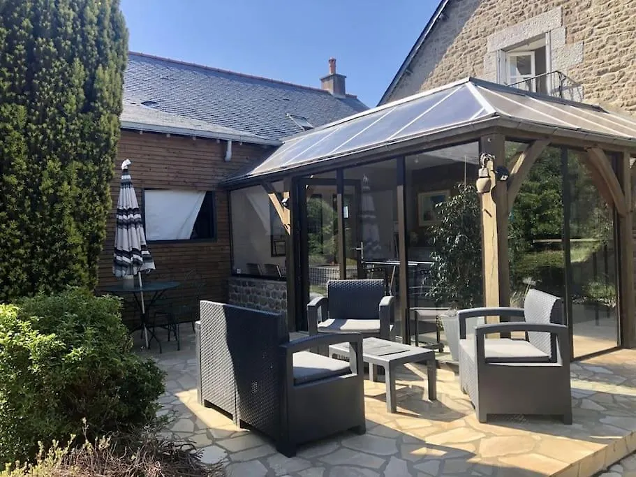 Grand Gite La Maison D'Amelie La Chapelle-Saint-Aubert 度假居