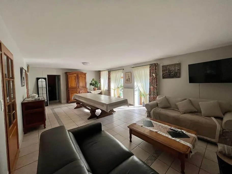 Grand Gite La Maison D'Amelie La Chapelle-Saint-Aubert 0*,